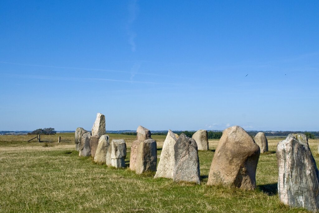 Ale’s Stones sweden ship formation field
